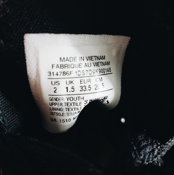 All Black Converse - Picture 3 of 3